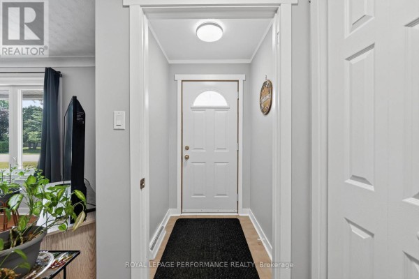 48 Pine Street, South Stormont, ON K0C1M0 Photo 3