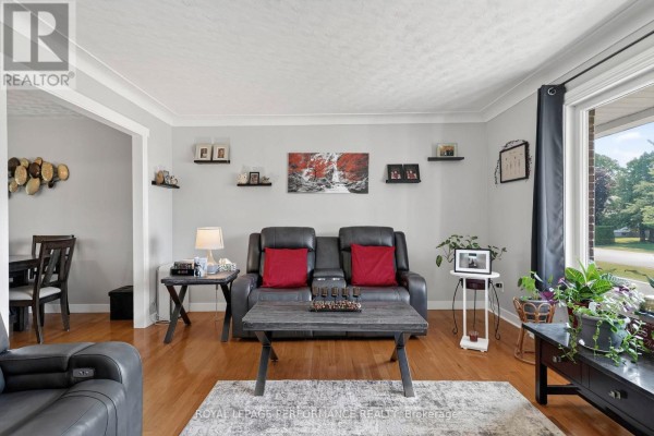 48 Pine Street, South Stormont, ON K0C1M0 Photo 5