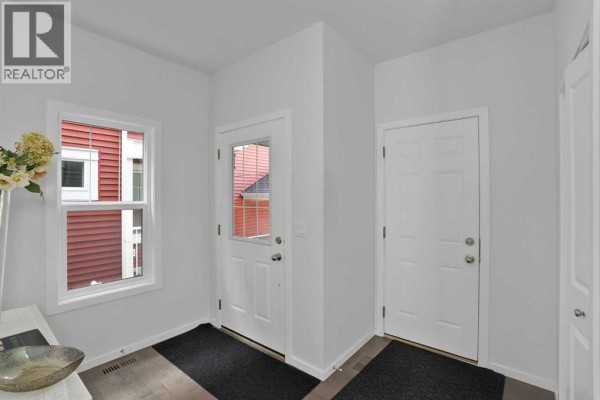 48 Sundown Common, Cochrane, AB, photo 3