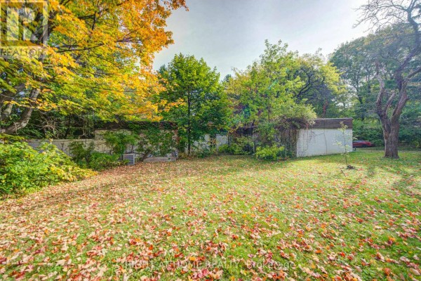 48 The Bridle Path, Toronto, ON M2L1C8 Photo 5