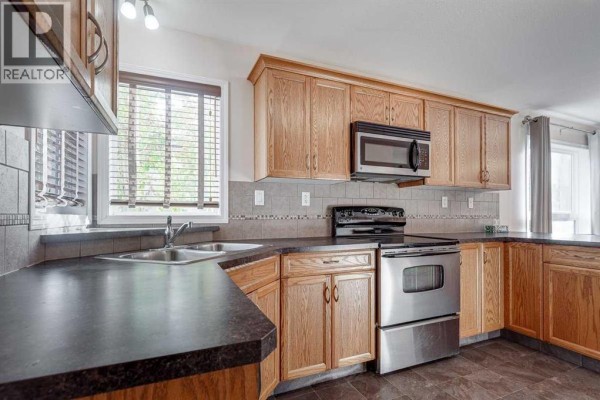 Bedroom - 48 Vanson Close, Red Deer, AB T4R0G6 Photo 4