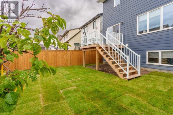 Foyer - 48 Willow Green Sw, Airdrie, AB T4B5M3 Photo 3