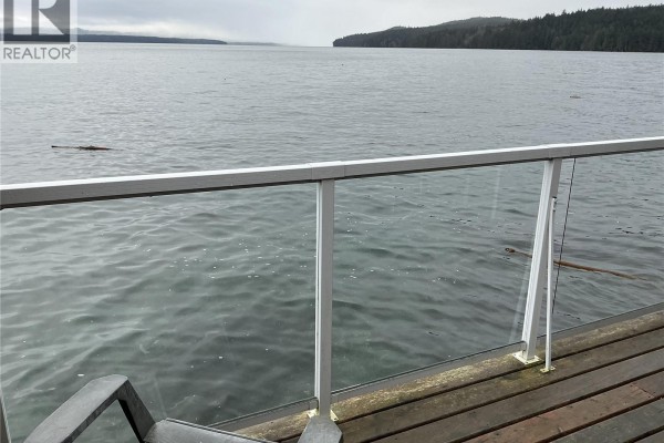 480 & 500 1st St, Malcolm Island, BC V0N3E0 Photo 3