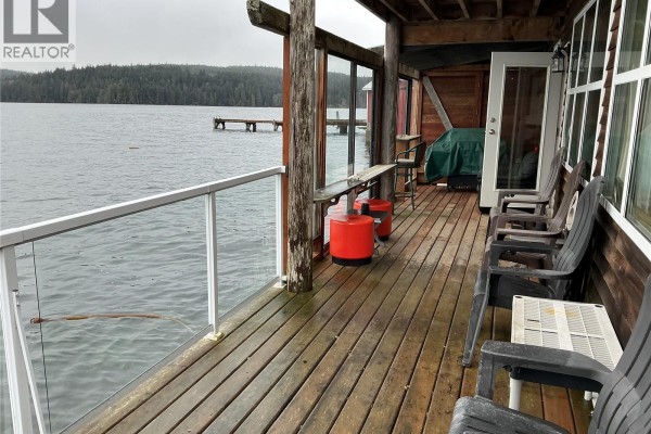 480 & 500 1st St, Malcolm Island, BC V0N3E0 Photo 4