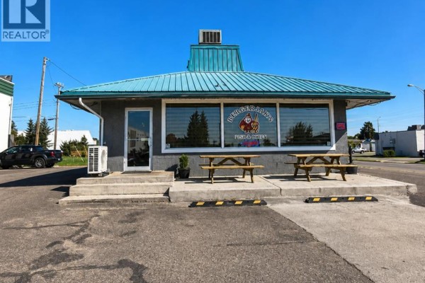 4802, 52 Avenue, High Prairie, AB T0G1E0 Photo 4