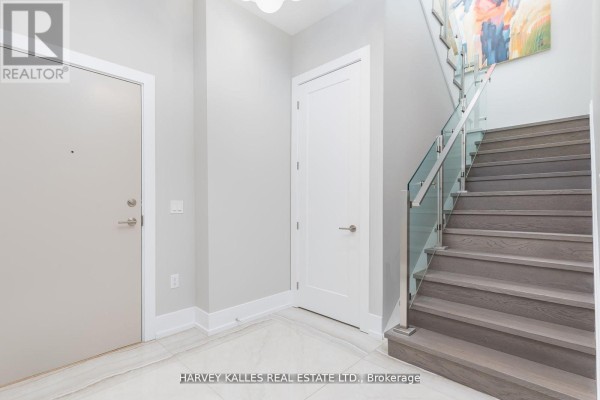 Office - 4802 - 99 John Street, Toronto, ON M5V0S6 Photo 4