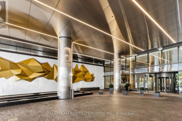 4805 - 3 Concord Cityplace Way, Toronto, ON, photo 3