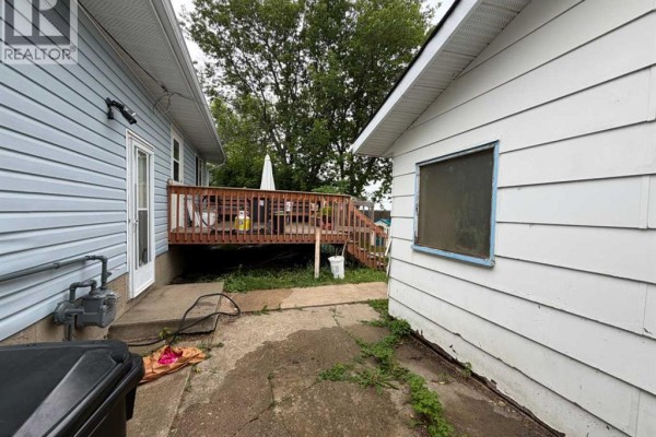 4pc Bathroom - 4805 55 Avenue, Valleyview, AB T0H3N0 Photo 4