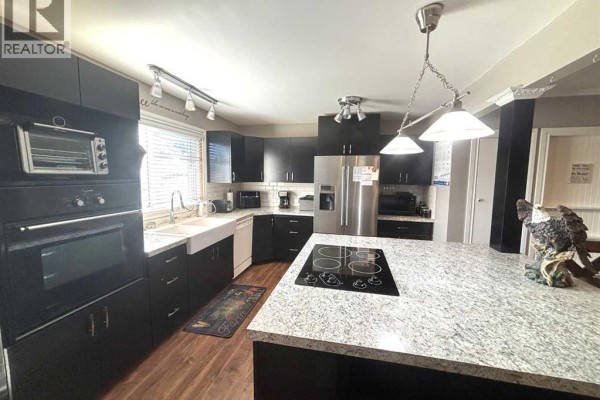 4pc Bathroom - 4806 47 Street, Mayerthorpe, AB T0E1N0 Photo 5