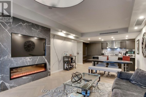 Kitchen - 4808 - 180 University Avenue, Toronto, ON M5H0A2 Photo 2