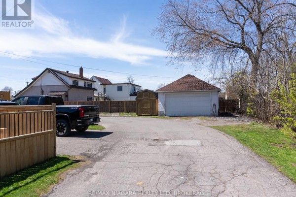 481 Main Street W, Port Colborne, ON L3K3W3 Photo 5