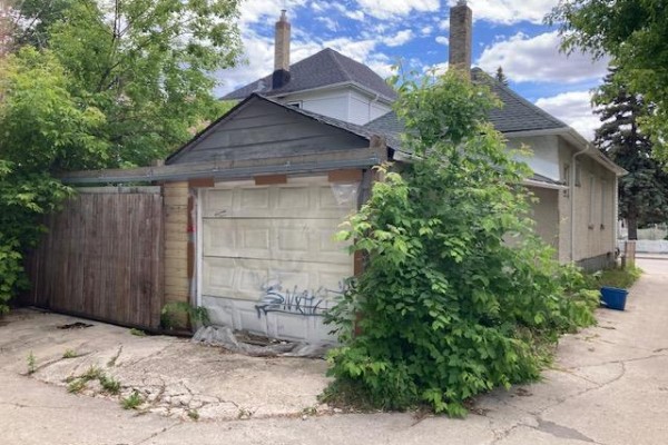 481 Mountain Avenue, Winnipeg Residential Sold $169,900