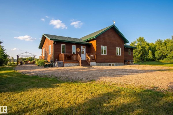 Primary Bedroom - 48109 Rr 155, Rural Beaver County, AB T0B2C0 Photo 5