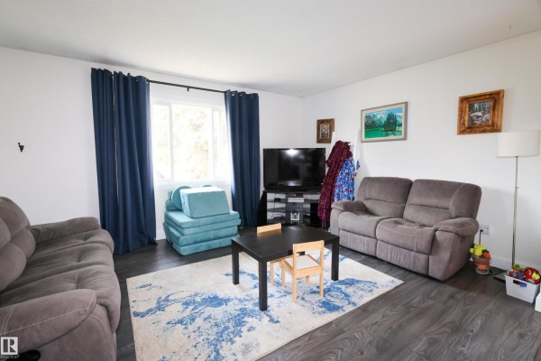 Family room - 4811 50 St, Legal, AB T0G1L0 Photo 4