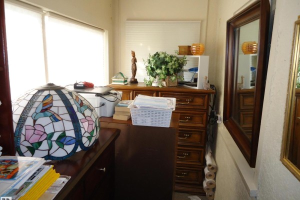 Primary Bedroom - 4812 50 Av, Holden, AB T0B2C0 Photo 4