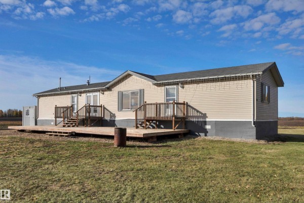 Primary Bedroom - 48138 Rge Rd 244, Rural Leduc County, AB T4X2S6 Photo 4