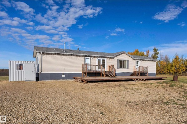 Bedroom 2 - 48138 Rge Rd 244, Rural Leduc County, AB T4X2S6 Photo 5