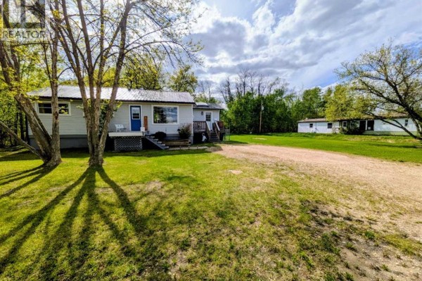 Bedroom - 4814 52 Street, Eaglesham, AB T0H1H0 Photo 2