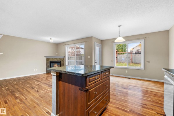 Primary Bedroom - 4816 213 St Nw, Edmonton, AB T6M0G7 Photo 4
