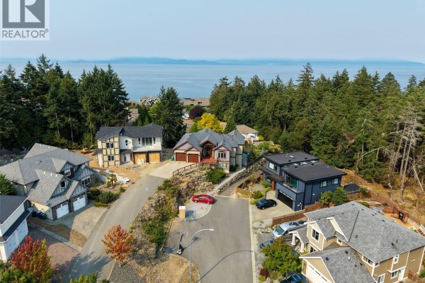 4819 Whalley Way, Nanaimo, BC, photo 2