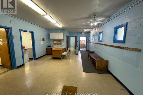 482 Dundas Street, London East, ON N6B1W6 Photo 3