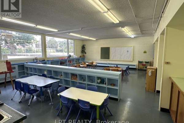 482 Dundas Street, London East, ON N6B1W6 Photo 4