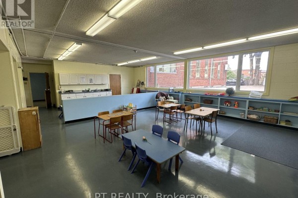 482 Dundas Street, London East, ON N6B1W6 Photo 5