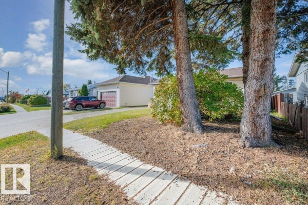 Primary Bedroom - 4820 49 St, Gibbons, AB T0A1N0 Photo 4