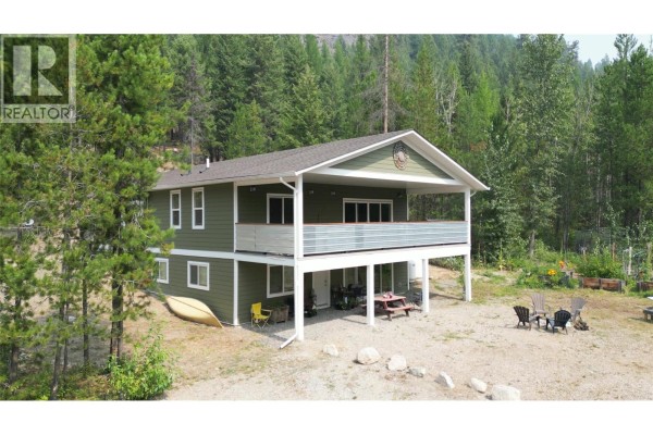 Bedroom - 4820 Highway 33, Beaverdell, BC V0H1A0 Photo 4