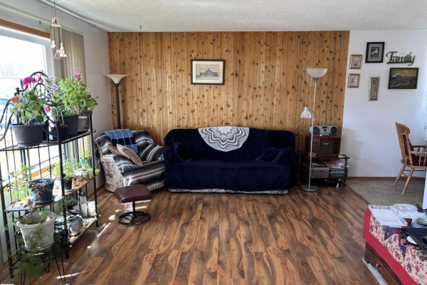 Family room - 4824 49 Av, Sangudo, AB T0E2A0 Photo 4