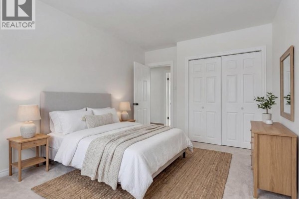 Bedroom - 4824 Claret Street Nw, Calgary, AB T2L1C1 Photo 5