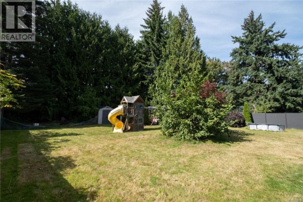 4825 Lambeth Rd, Campbell River, BC, photo 2