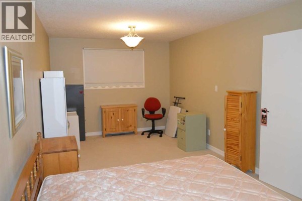 Kitchen - 4826 58 Street, Killam, AB T0B2L0 Photo 4