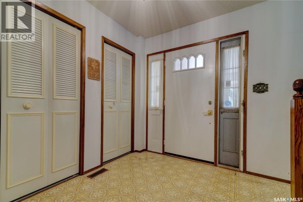 4827 Mctavish Street, Regina, SK, photo 3