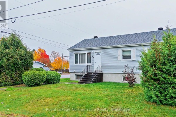 483 Aberdeen Avenue, North Bay, ON P1B7H5 Photo 2
