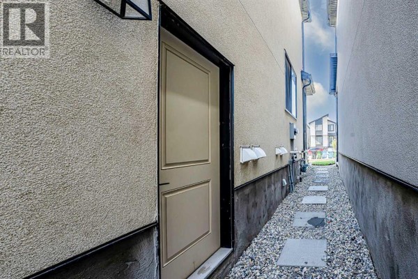 3pc Bathroom - 4831 87 Avenue Ne, Calgary, AB T3J2J5 Photo 4