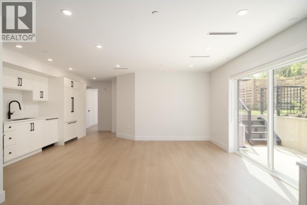 4832 Duchess Street, Vancouver, BC V5R3L6 Photo 3