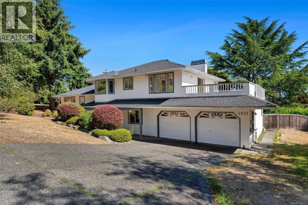 Kitchen - 4833 Maplegrove St, Saanich, BC V8Y3B9 Photo 2