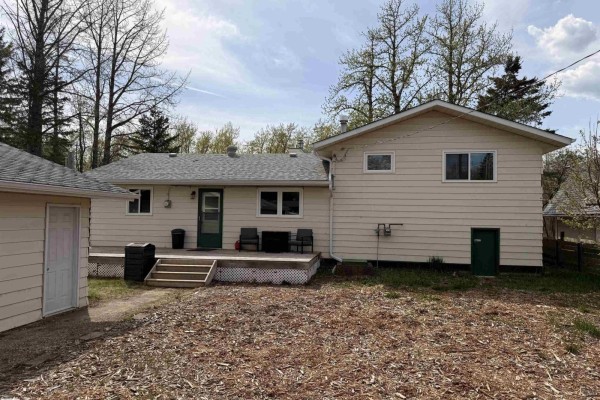 Kitchen - 4835 60 St, Rural Lac Ste  Anne County, AB T0E0A0 Photo 3