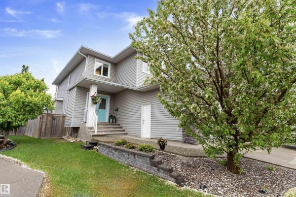 Den - 484 Foxtail Co, Sherwood Park, AB T8A3K2 Photo 4
