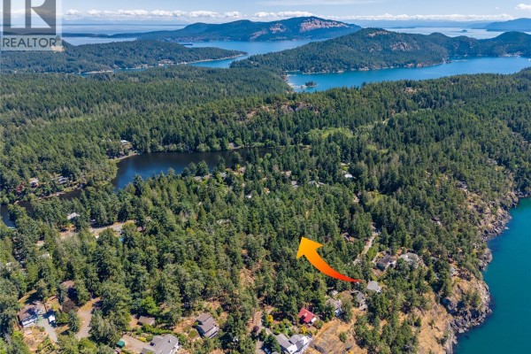4848 Cutlass Crt, Pender Island, BC V0N2M2 Photo 4