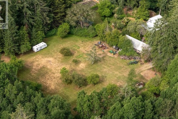 485 Beaver Lake Rd, Saanich, BC, photo 3