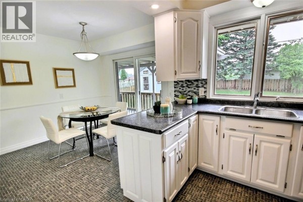 Laundry room - 485 Broadway Street, Tillsonburg, ON N4G3S8 Photo 4