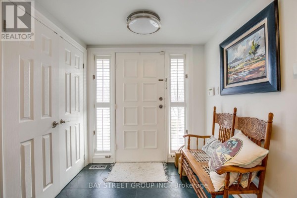 Primary Bedroom - 485 Carlton Drive, Oakville, ON L6J5X2 Photo 5