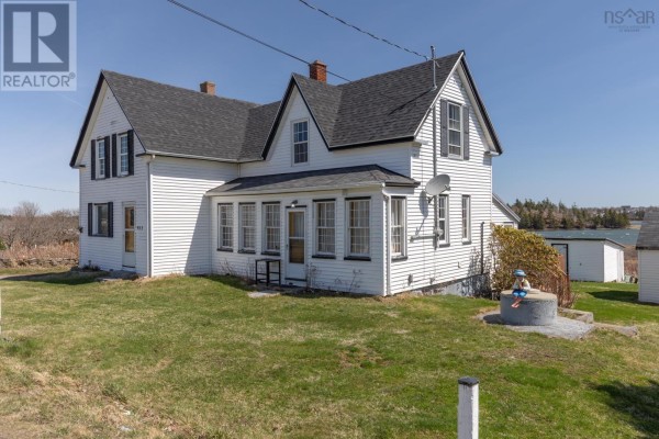 Living room - 485 Highway 304, Overton, NS B5A5G6 Photo 2