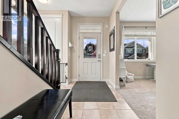 Dining room - 485 River Heights Crescent, Cochrane, AB T4C0T8 Photo 4