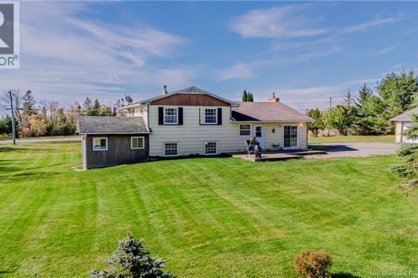 Family room - 485 Route 616, Keswick Ridge, NB E6L1S4 Photo 3