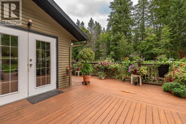 Kitchen - 4850 Foothill Road Sw, Salmon Arm, BC V1E3C2 Photo 5