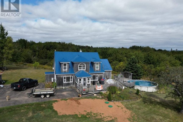 Living room - 4857 Highway 2, Little Bass River, NS B0M1B0 Photo 2