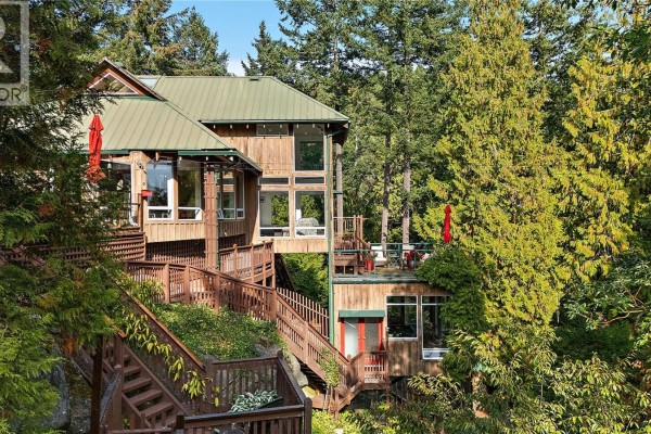 Workshop - 486 Bluff Way, Mayne Island, BC V0N2J2 Photo 4